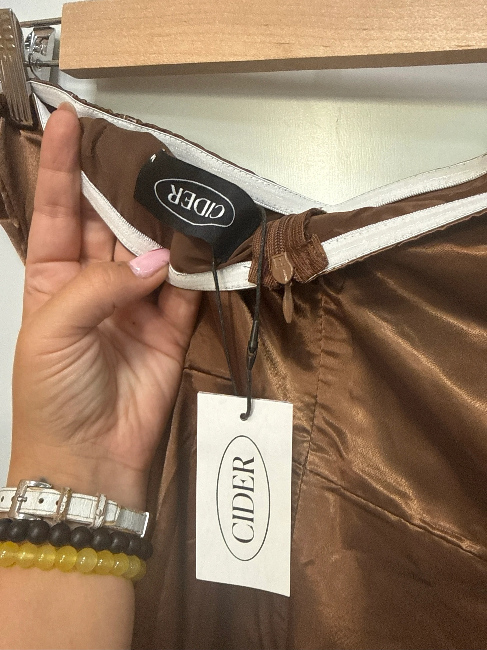 Vestido palavra de honra acetinado Cider marrom tamanho M novo com etiqueta – photo 6